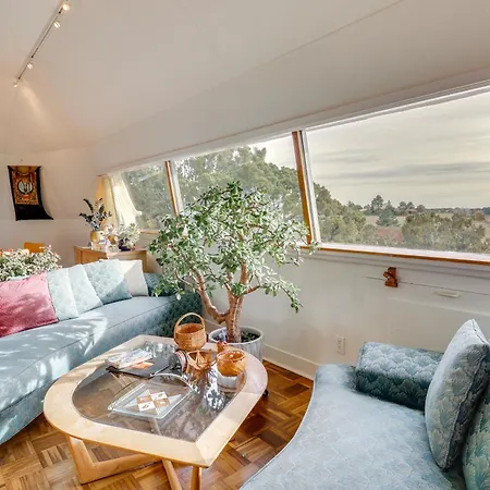 Holiday home Geo Dome W/ Trail Access & Views Santa Fe